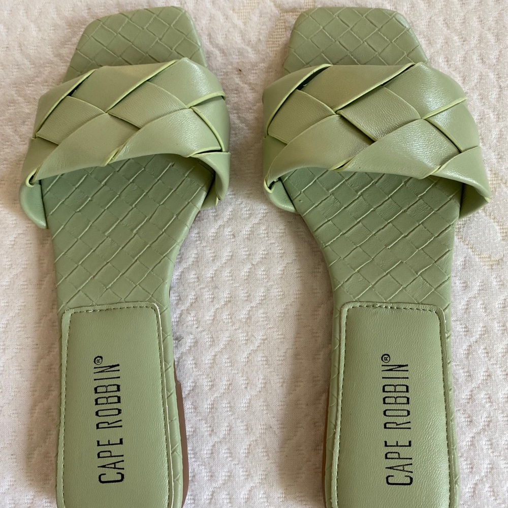 New Cape Robbin Sandals in Green